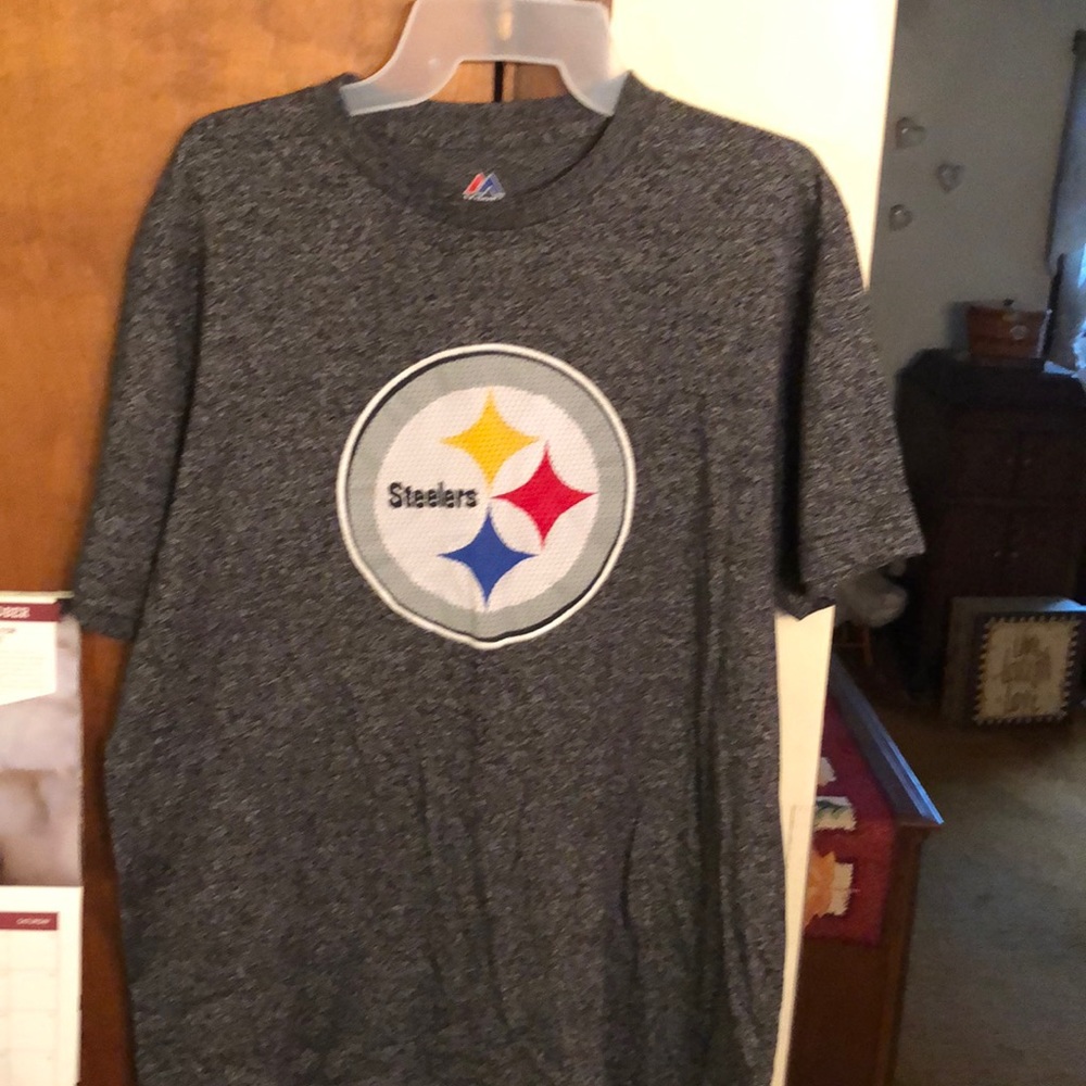 MAJESTIC Steelers t-shirt